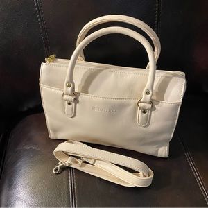 Medallion leather cream purse